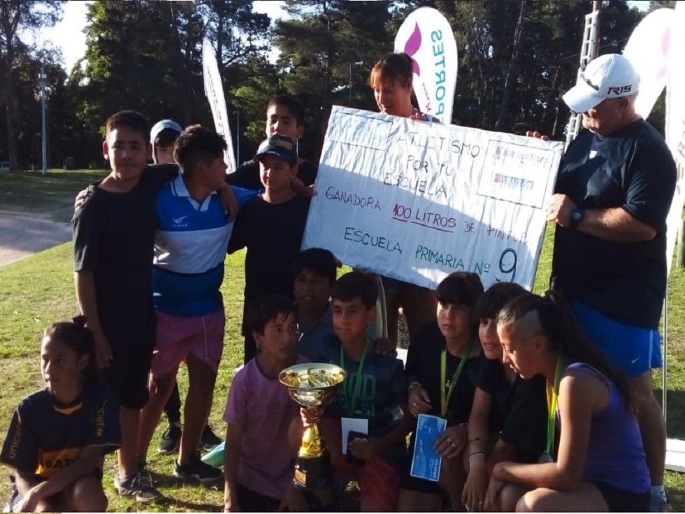 La Escuela Primaria N°9 se consagró campeona de “Atletismo por tu escuela”,