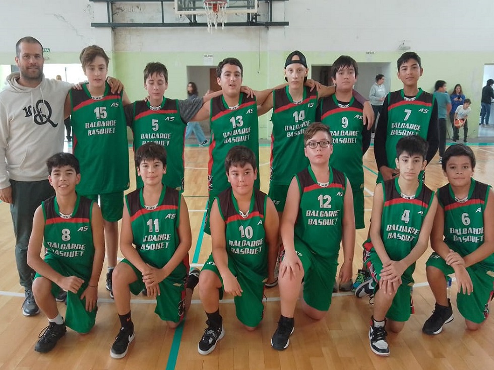 La Escuela municipal de básquet debutó en la Liga Regional