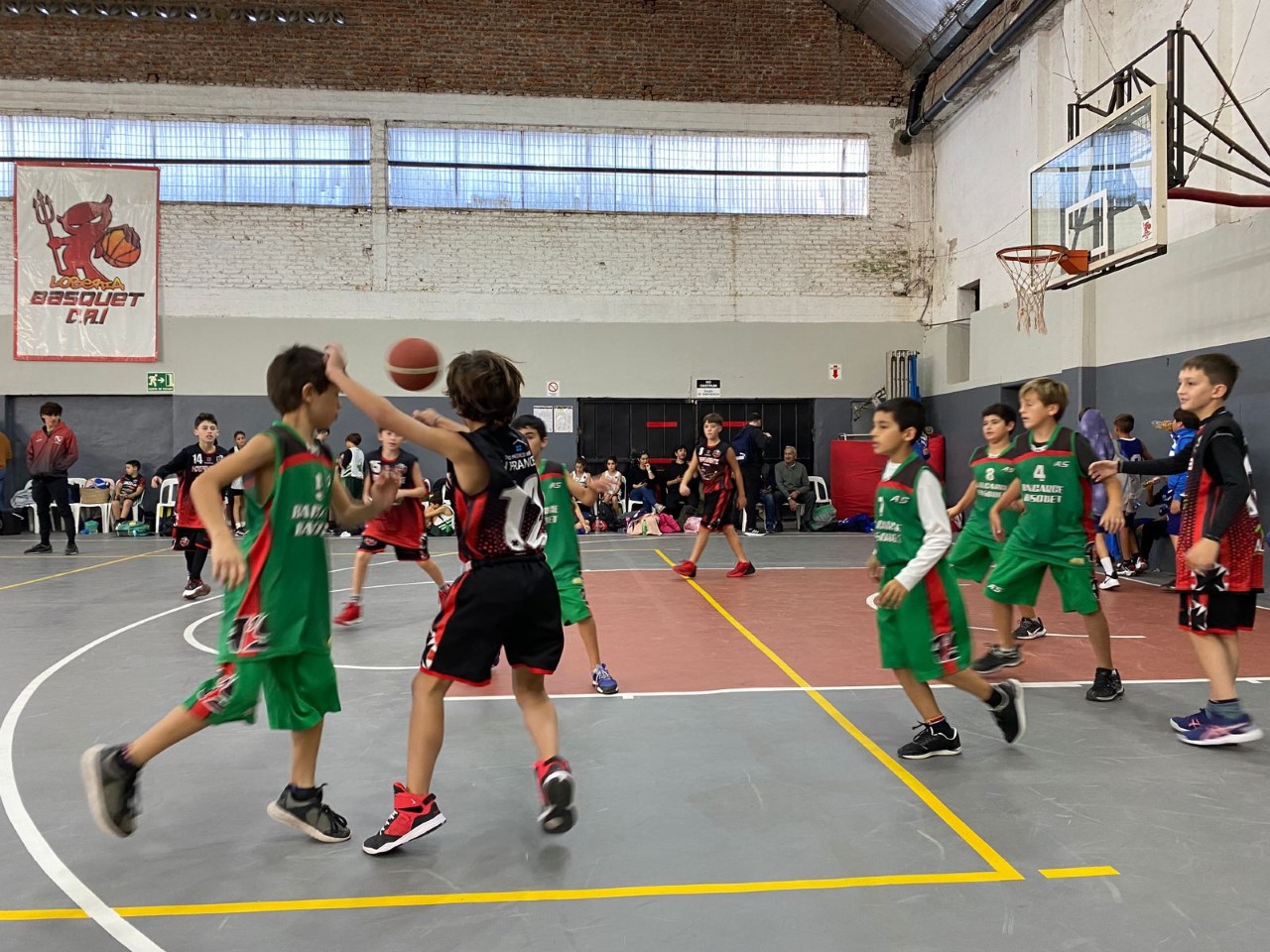 La Escuela municipal de básquet compitió en Lobería