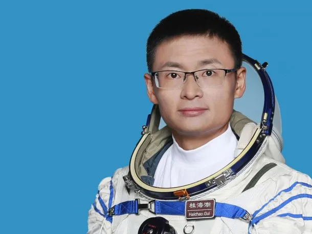 China envió un astronauta civil al espacio por primera vez