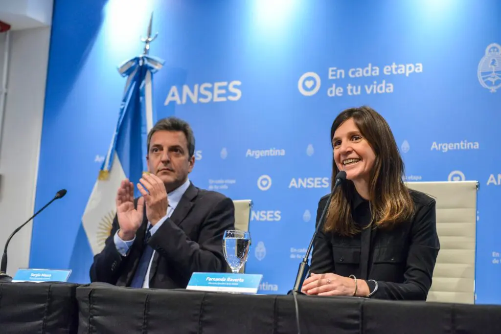 Massa y Raverta anunciaron un bono de $47.000 para trabajadores informales
