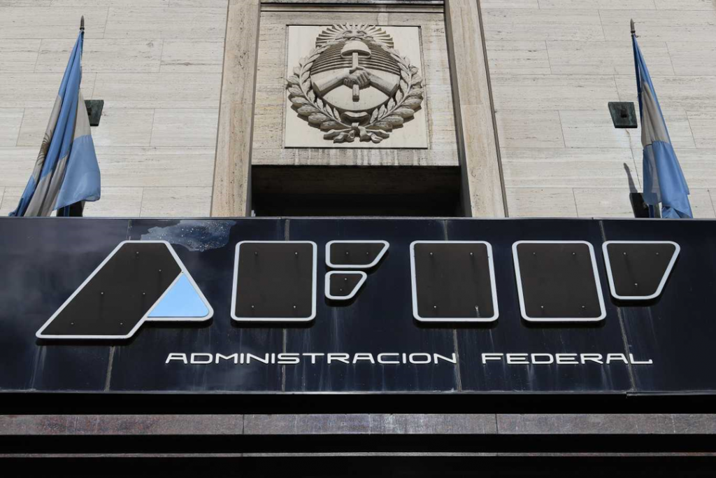 AFIP denunció a 50 grandes contribuyentes por irregularidades en el pago de aportes y a la seguridad social