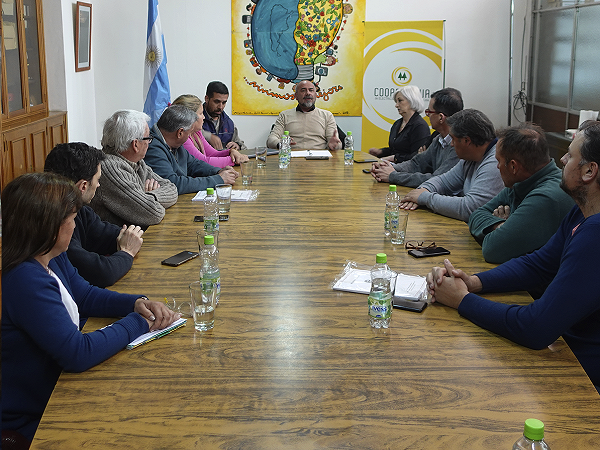 Miembros de la Cooperativa y Concejales mantuvieron una reunión sobre el plan de obras e inversiones