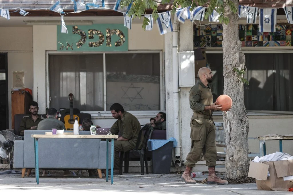 Silencio y dolor en los kibutz un mes después del ataque lanzado por Hamas