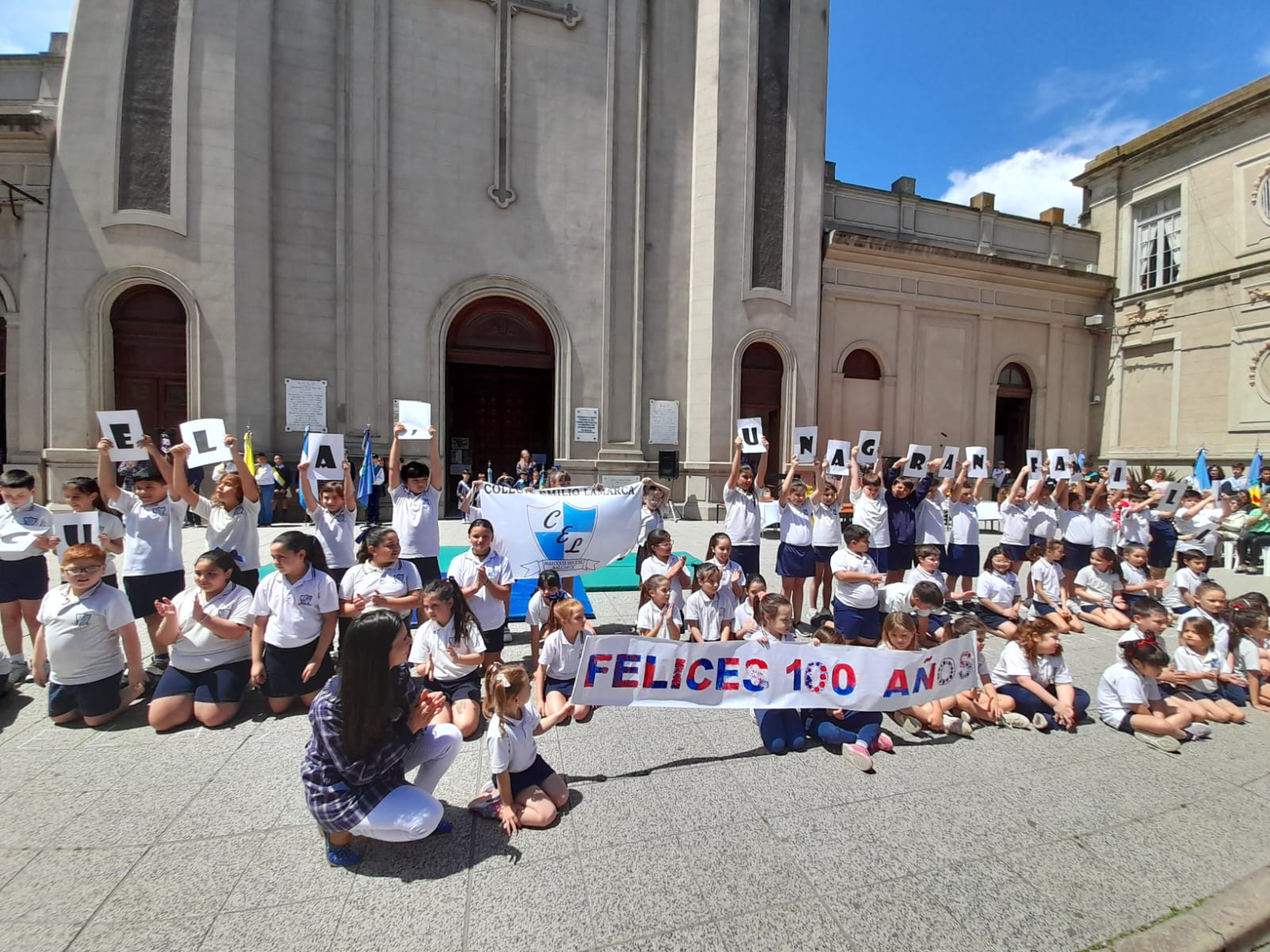 El Colegio Parroquial “Emilio Lamarca” celebró su aniversario N°100