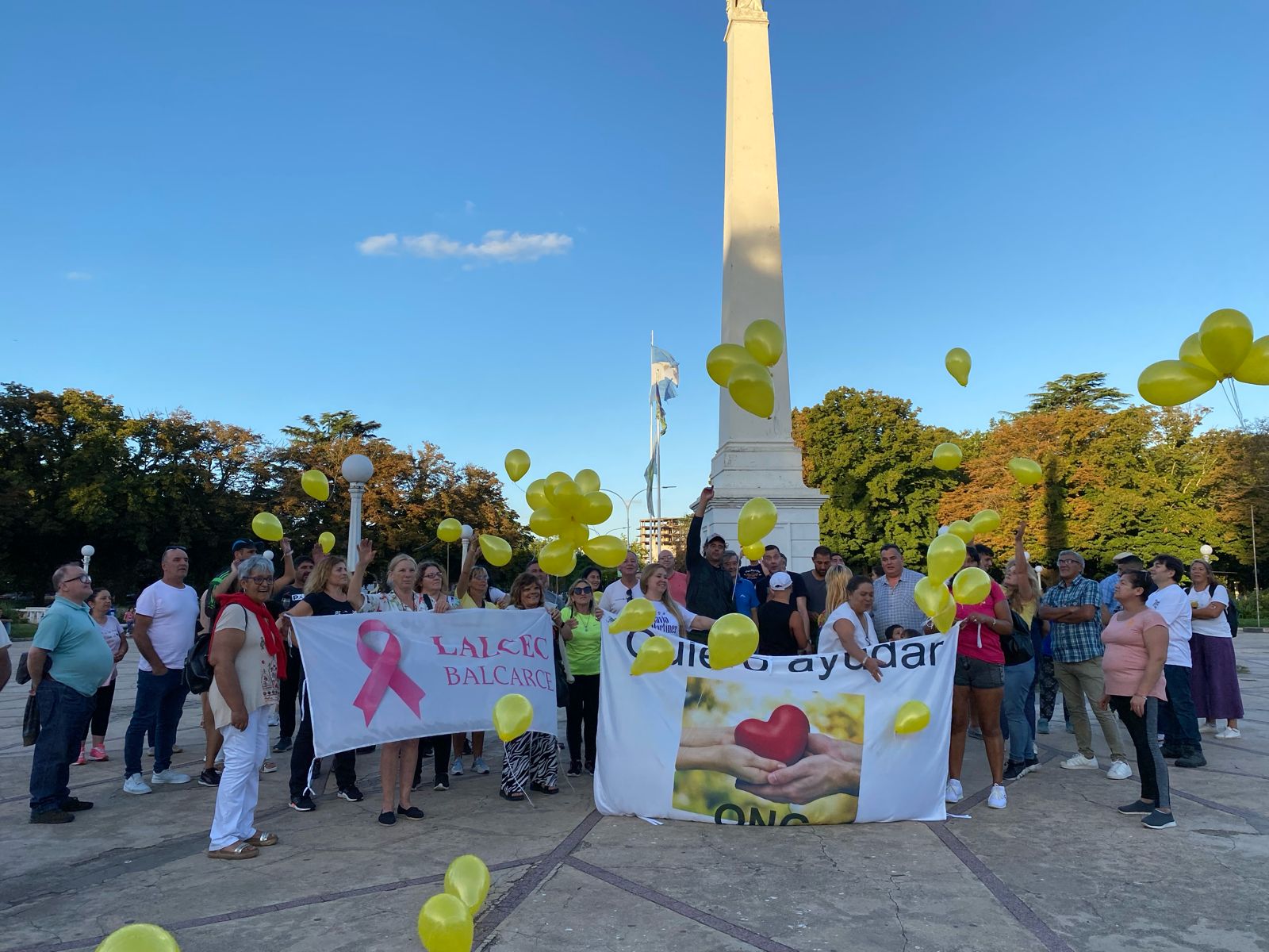 Con suelta de globos se conmemoró el Día de la Lucha contra el Cáncer Infantil