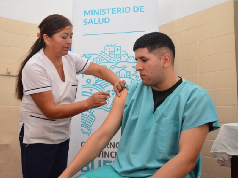 Provincia inició la campaña de vacunación antigripal 2024