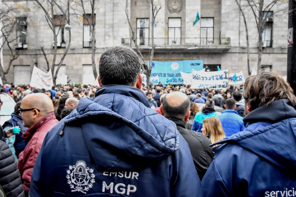 Por el conflicto de Mar del Plata, declaran el estado de alerta de los municipales en toda la provincia