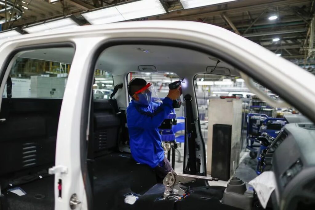 Volkswagen iniciará la producción en serie de 5 modelos de camiones y colectivos en Argentina