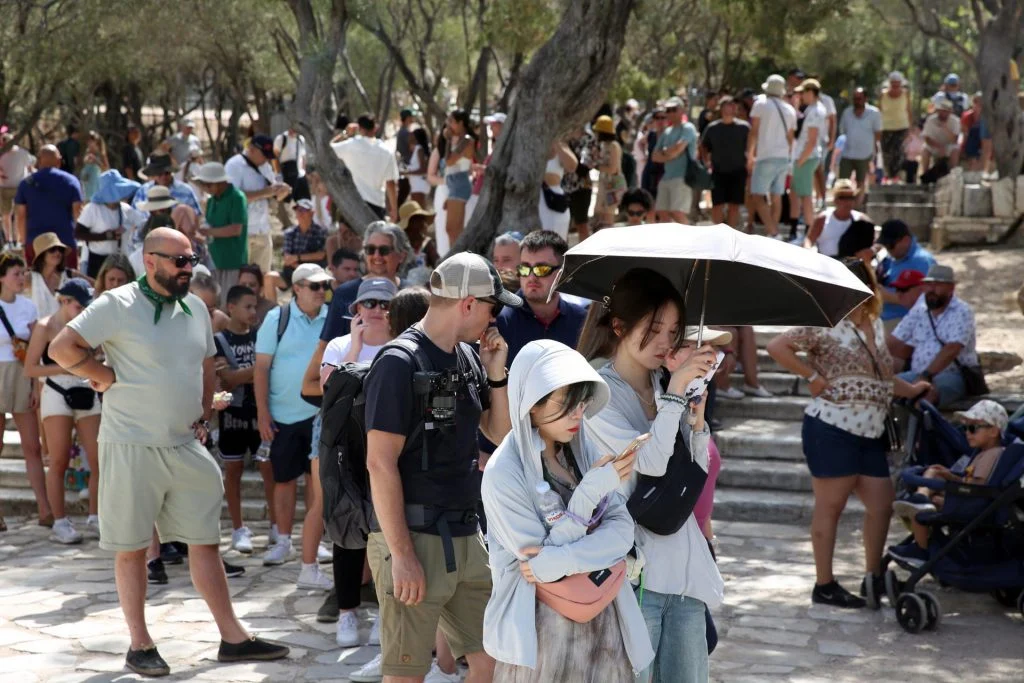 Grecia cierra colegios y la Acrópolis por la ola de calor