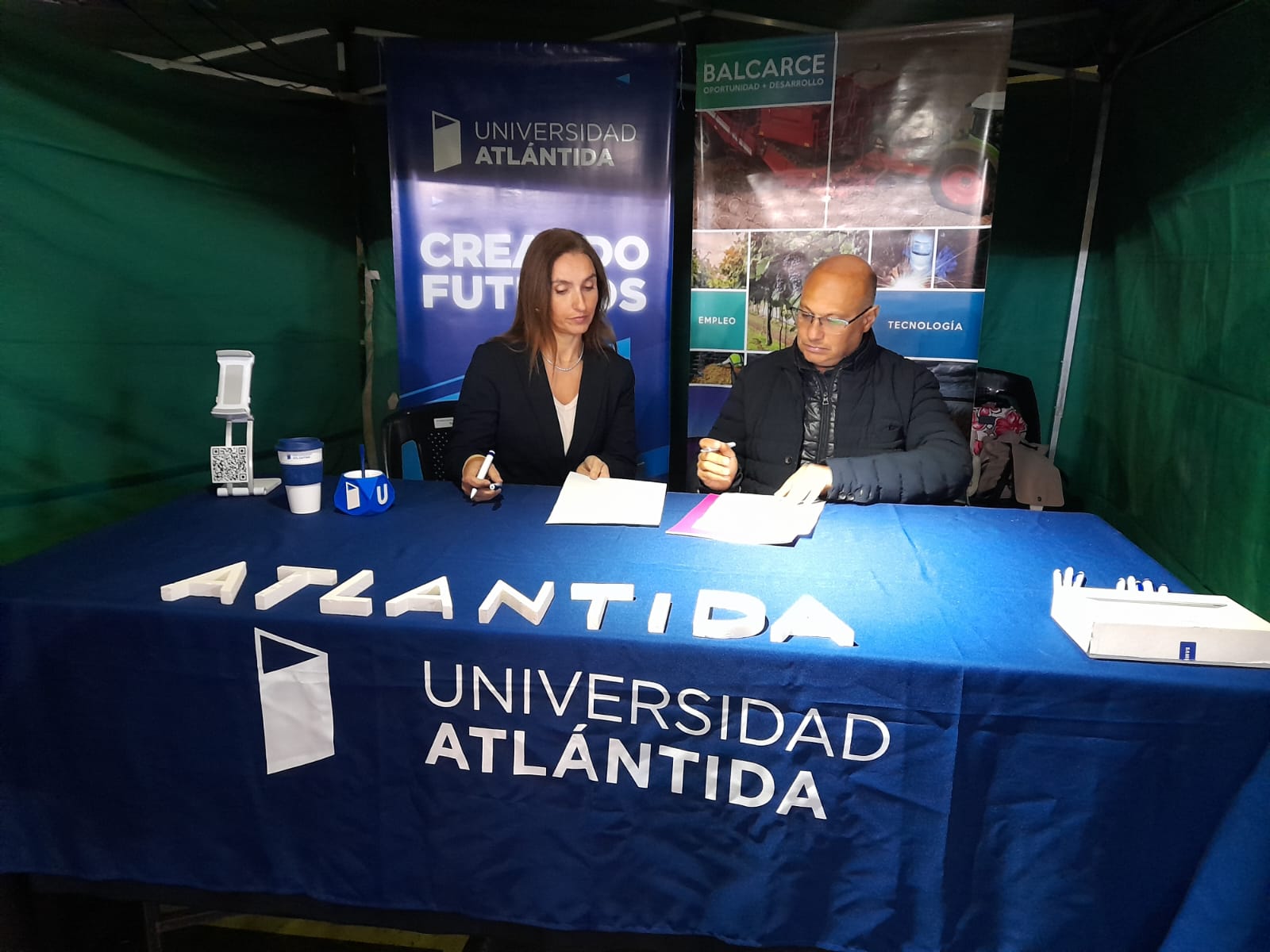 El Intendente firmó un convenio con la Universidad Atlántida
