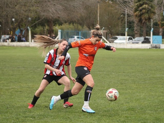 FEMENINI: SEMI APERTURA