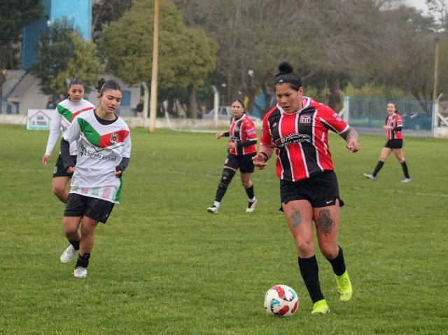 FEMENINO SEMI APERTURA