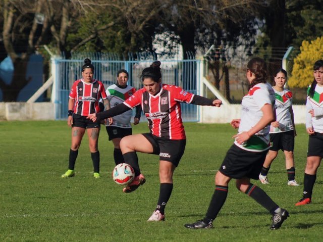 FEMENINO SEMI APERTURA